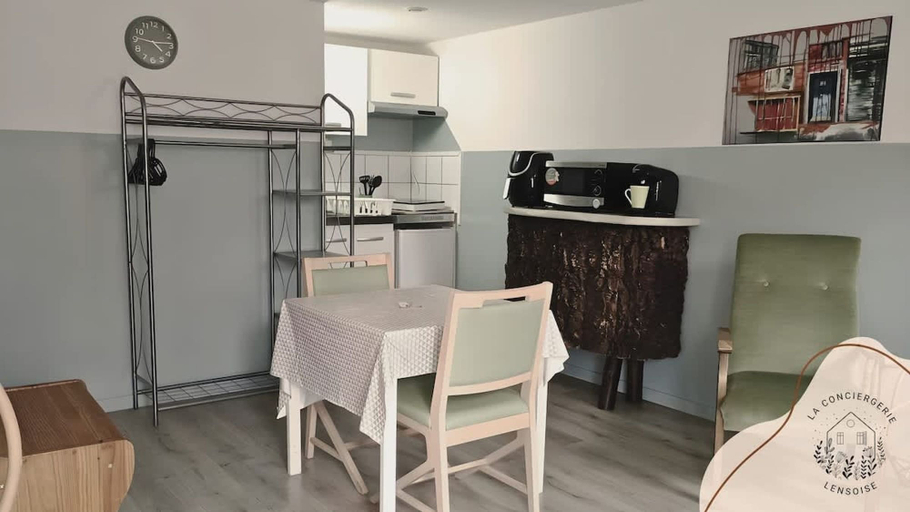 Room 2, Le Vert Rotin air Fryer Proche Bollaert 2 Pers, Pas-de-Calais