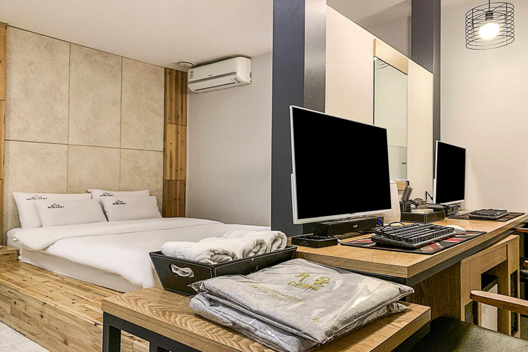 Bedroom 4, Ansan Vant Hotel, Hwaseong