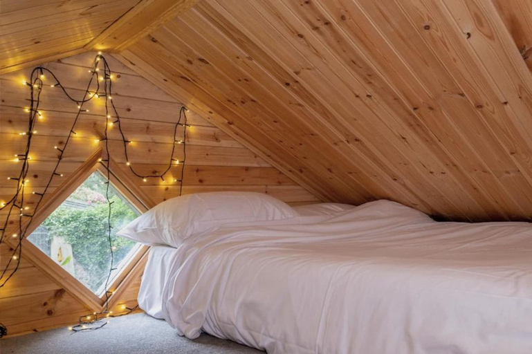 Room 3, Host Stay The Eco Cabin, Brighton and Hove