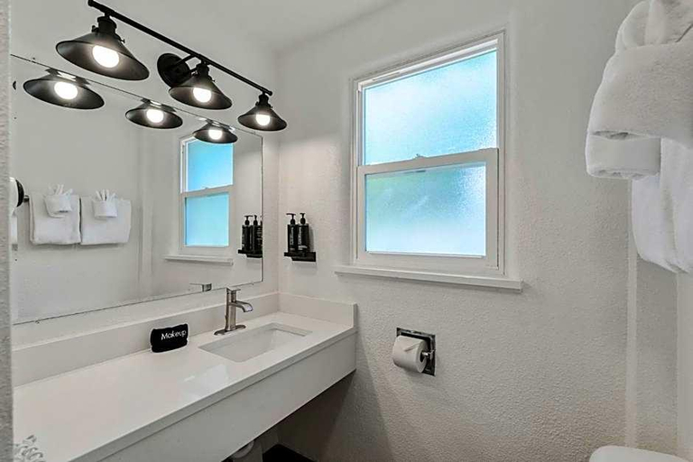 Bathroom 5, Adventure Inn Durango, CO, La Plata