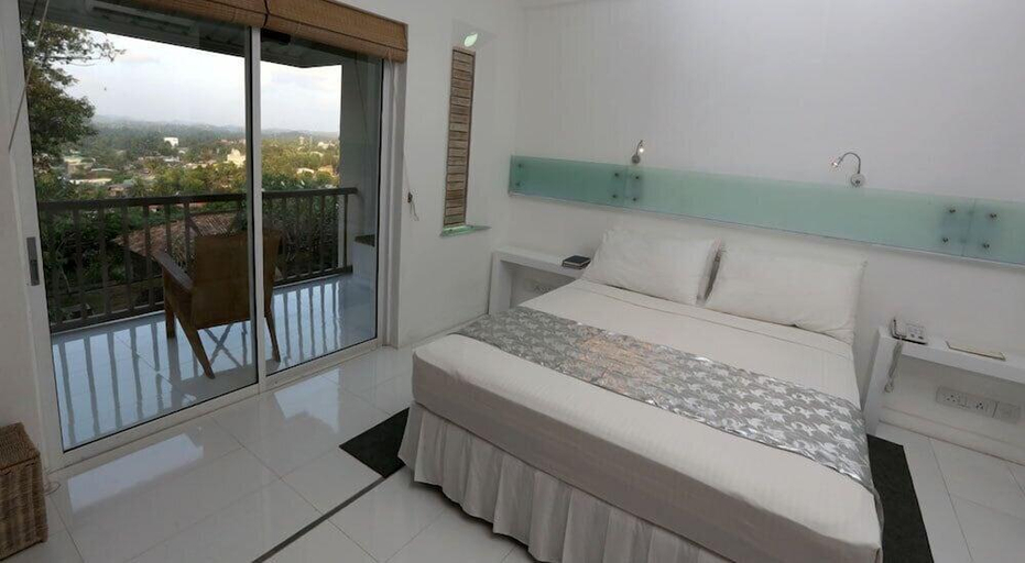 Bathroom 5, The Lady Hill Hotel, Galle Four Gravets