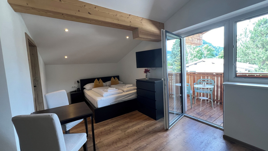 Bedroom 3, Tevini Boutique Suites by we rent, Zell am See