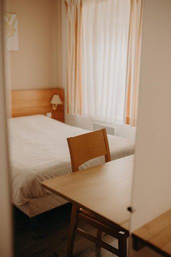Bedroom 2, Logis - Hotel Restaurant du Parc, Aveyron