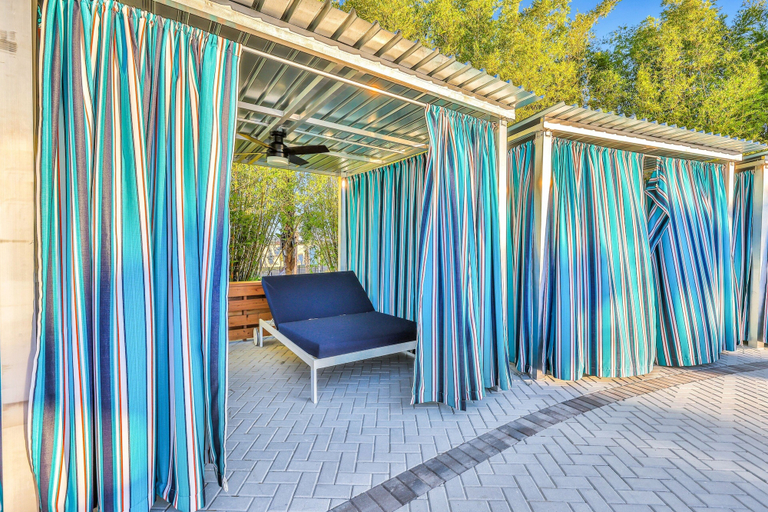 Terrace/patio 5, Charming Davenport House: Dog-friendly, Pool, Patio, Well-equipped Kitchen, Polk