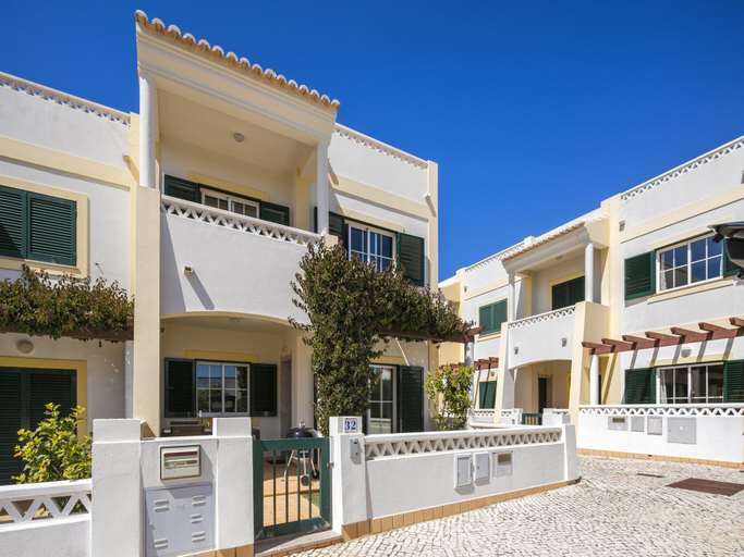 2, Charming Benagil Apartment Near Praia de Benagil, Lagoa