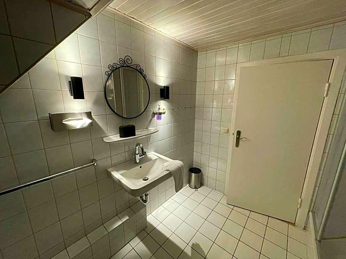 Bathroom 3, Nobis Krug, Herzogtum Lauenburg