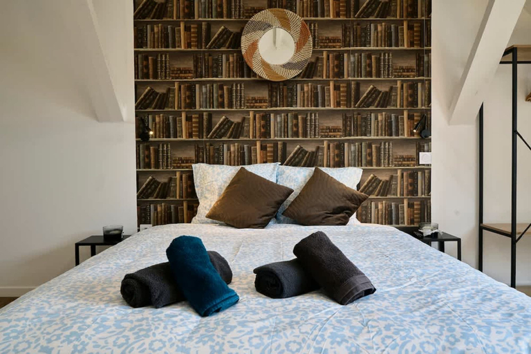 Room 4, Le Grand Duplex Balneo 10 Minutes de la Gare, Nord