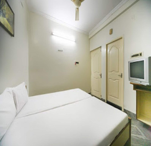 Room 5, La Palace, Kancheepuram