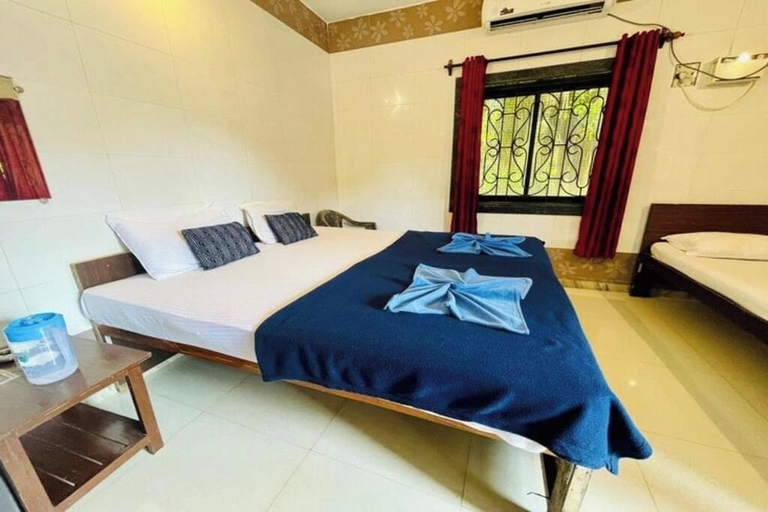 Room 5, Hotel Beach Queen Calangute Goa, North Goa