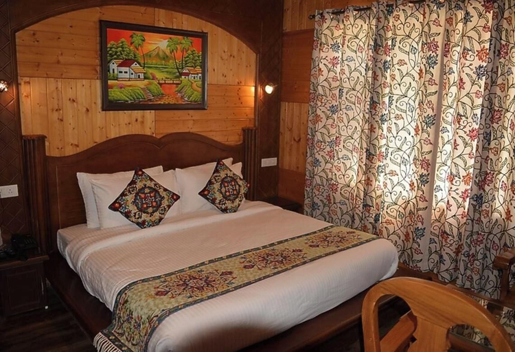Bedroom 3, Hotel Royale Comfort Pahalgam, Anantnag