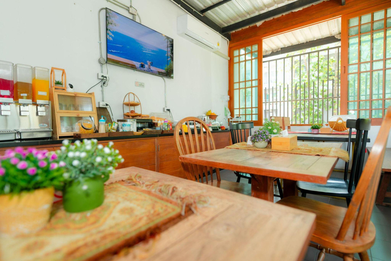 Others 5, Buchita Nimman, Muang Chiang Mai