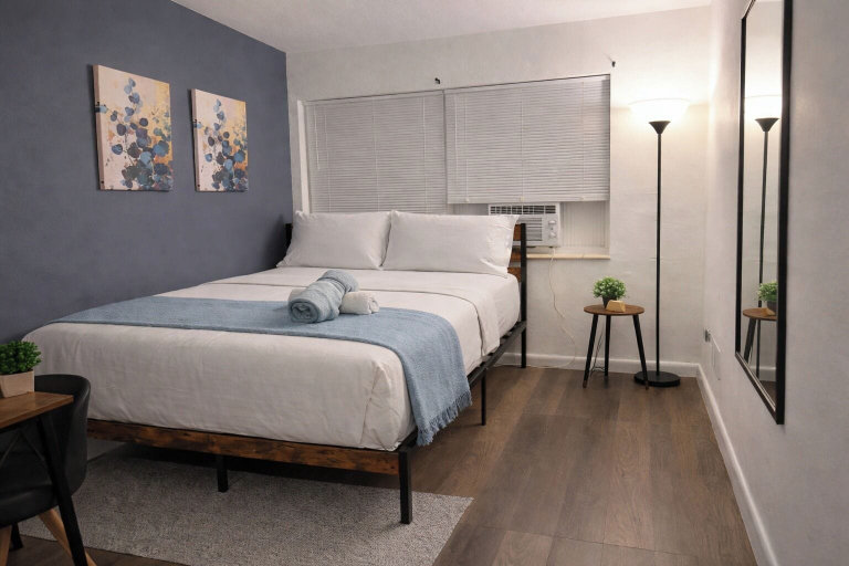 Room 5, Ariia Fort Lauderdale Airport, Broward
