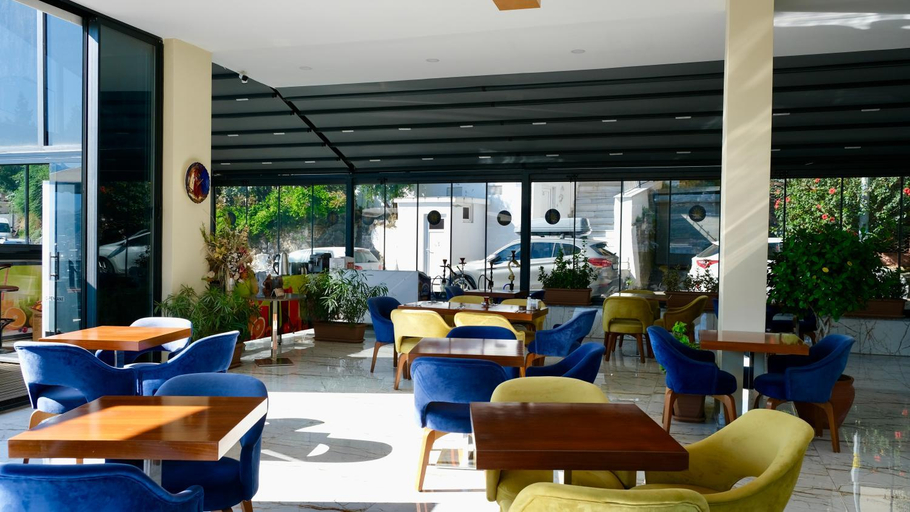 Food & Drinks 4, Castle Light Boutique, Alanya
