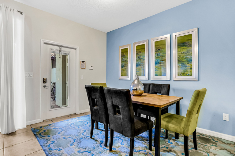 Room 2, Updated & Colorful Home w/ a Modern Kitchen, Furnished Lanai, & Private Pool, Osceola