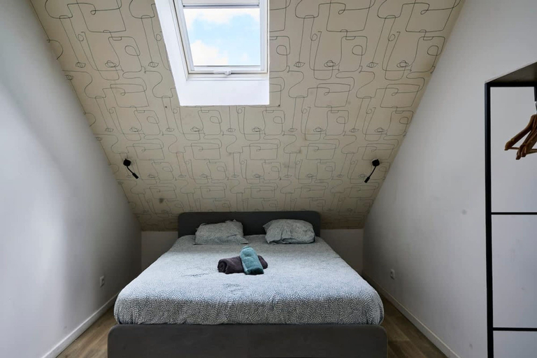Room 4, En d Placement 10 les Combles Wifi Gratuit, Nord