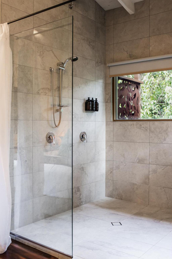 Bathroom 3, Kondalilla Eco Resort, Maroochy