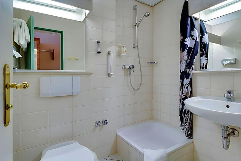 Bathroom 5, Ferien Hotel Rennsteigblick, Gotha