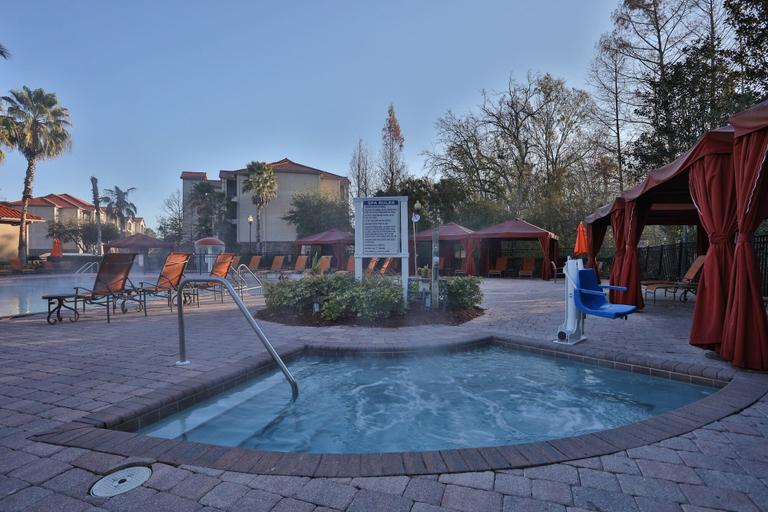 Pool 3, Calm Condo With Pool, hot Tub, Balcony, Cabana, & Kitchen - Snowbird-friendly, Osceola