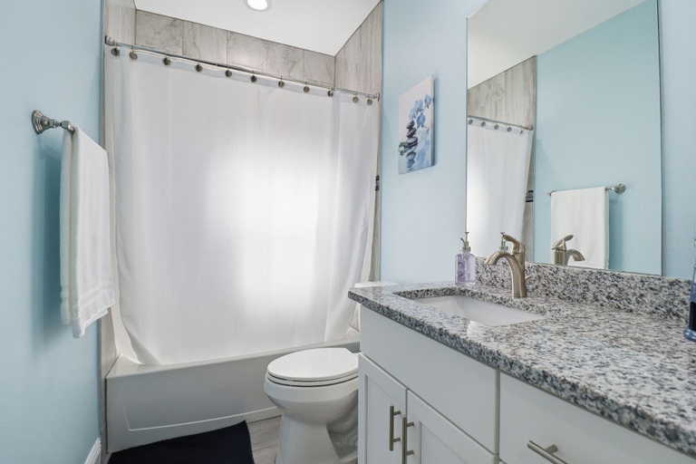 Bathroom 3, New! Charming Lilac Cottage 111, Charlotte