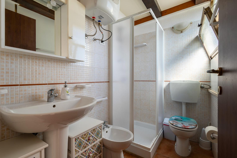 Bathroom 3, Appartamento Corallo, Trapani
