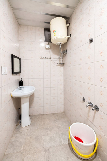 Bathroom 3, Hotel Neelam Raj Nainital, Nainital