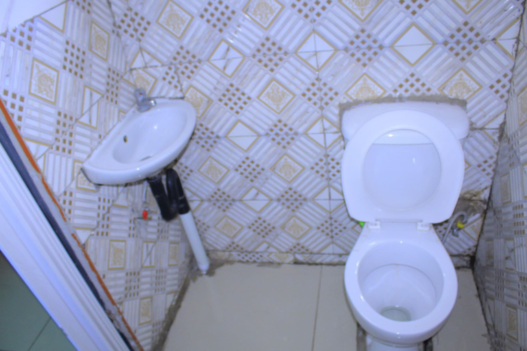 Bathroom 3, Equatorial Guesthouse, Bojanala