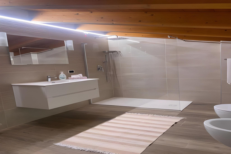Bathroom, Nice apartment villa in Limone Sul Garda, Brescia