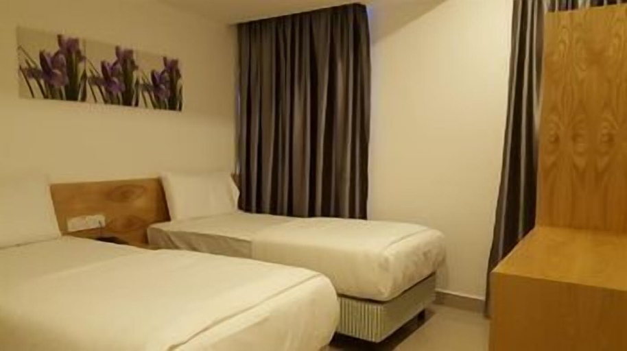 Bedroom 5, Iris Hotel, Hulu Langat