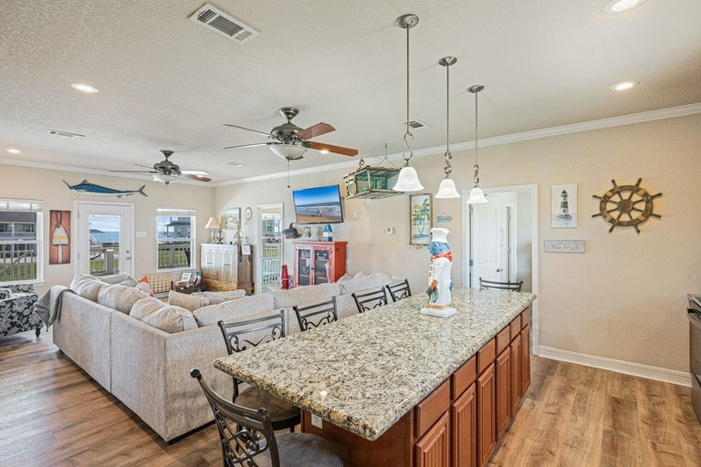 Interior 3, Lil Bit Salty 3 Bedroom Home, Galveston