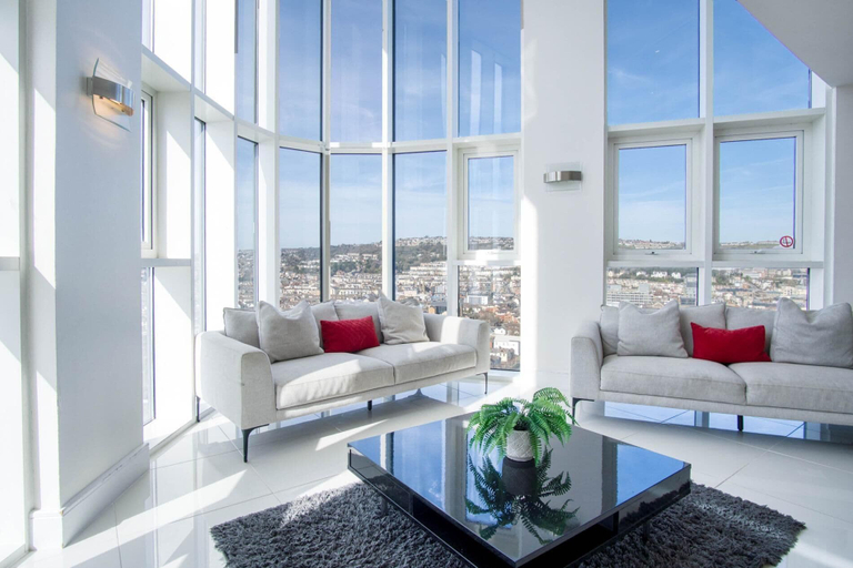 Living area 3, High Floor Meridian Tower - 3 Bedroom - Swansea, Swansea