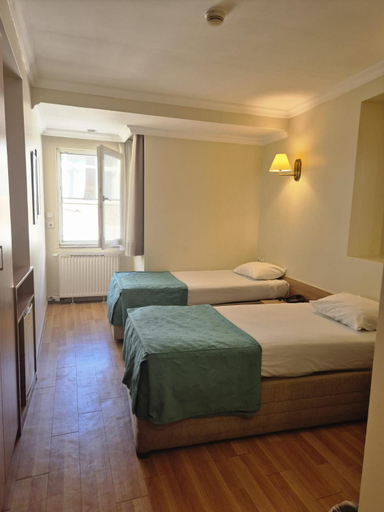 Bedroom 4, Haydarpasa Hotel, Kadıköy