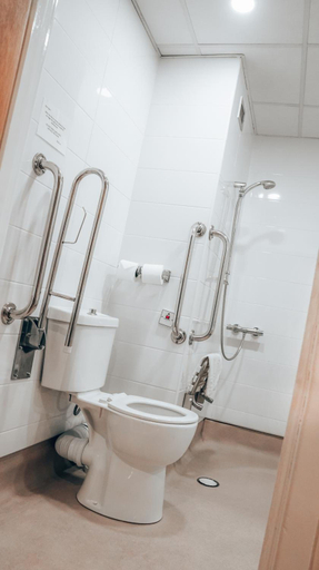 Bathroom 5, Briar Court Hotel, Kirklees