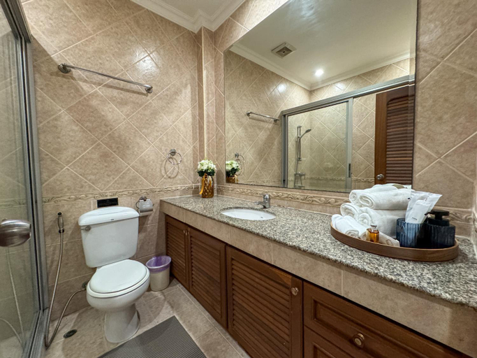 Bathroom 4, View Talay Longstay Hotel & Suites, Pattaya
