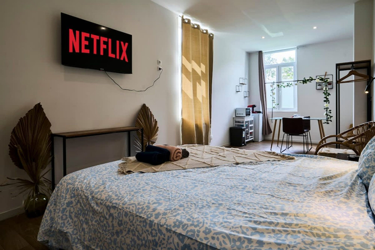 Room 2, Le nid Douill Baln o Proche Gare, Nord