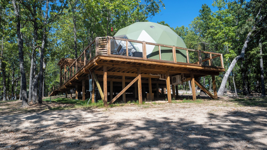Exterior & Views 2, Falling Stars at Bull Shoals Lake, Marion