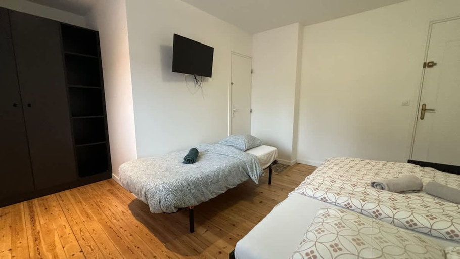 Room 2, Maison 5 Chambres et Parking Gratuit, Pas-de-Calais