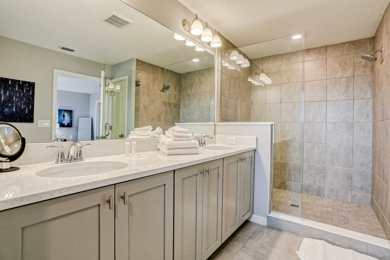 Bathroom 4, Spacious Townhome With Heated Pool, Wifi, & Central A/C - Near Theme Parks, Polk