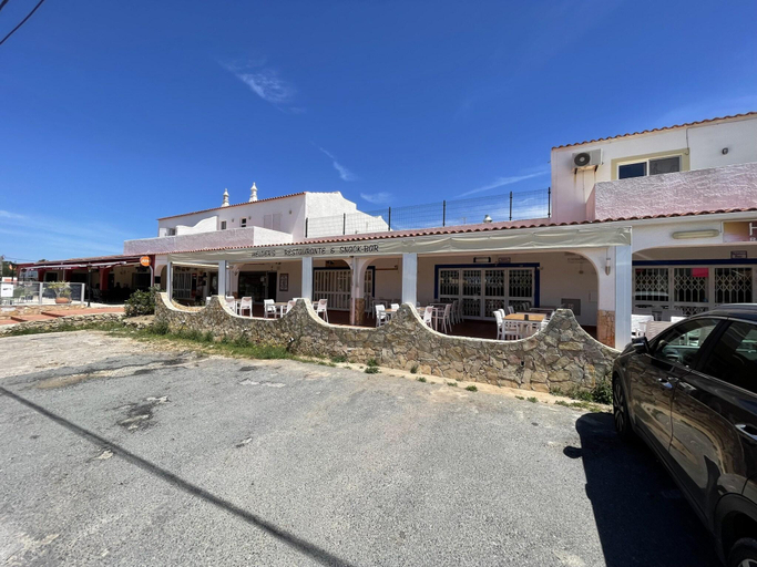 5, Apartment in Carvoeiro with terrace, Lagoa