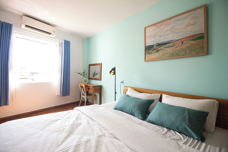 Room 4, NHA NGHI AO, District 2