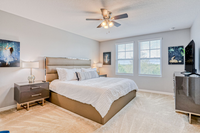 Room 2, Spacious Townhome With Heated Pool, Wifi, & Central A/C - Near Theme Parks, Polk