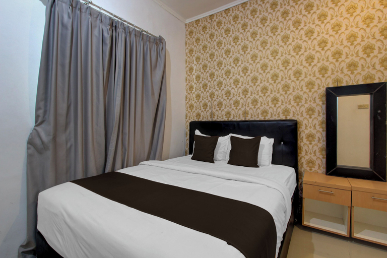 Room 3, Hotel O near Supermall Karawaci formerly, Tangerang