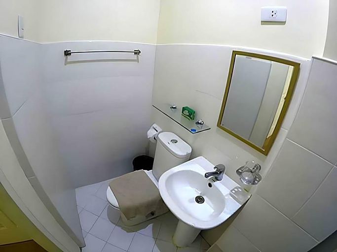 Bathroom, Laciaville Resort and Hotel, Lapu-Lapu City