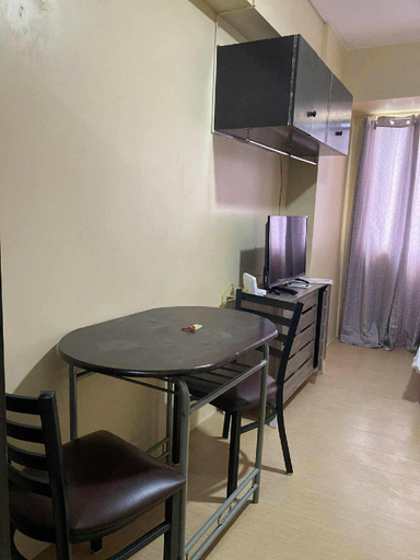Others 2, 622 Tower 1 Comfy, Cozy, Central w Free Pool Acces, Iloilo City