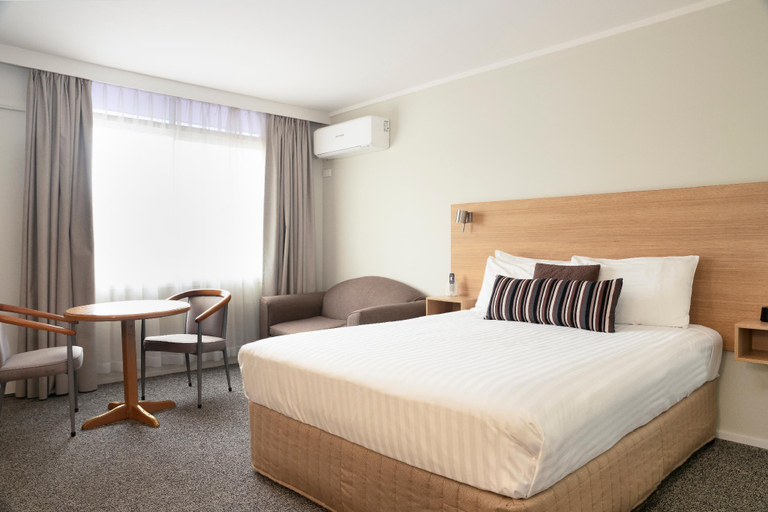 Bedroom 2, Comfort Inn Posthouse, Goulburn Mulwaree - Goulburn