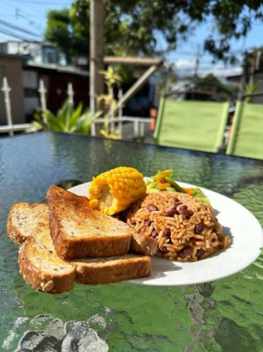 Food & Drinks 5, Airport SJO5 min -Marianas Apartments, Alajuela