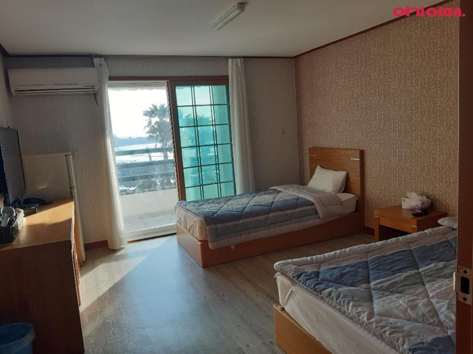 Bedroom 3, Jeju Island Love Motel, Jeju