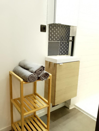 Room 2, Le British Lensois Wifi Bollaert 4pers, Pas-de-Calais