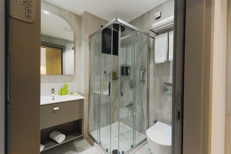 Bathroom 4, Stillo Business Hotel, Aliağa