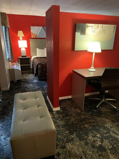 Others 5, Gold Star Inn & Suites, New London