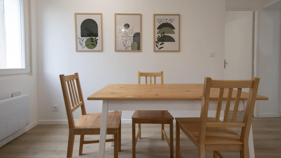 Room 5, Le Quai 22 Gare d Arras - 3 Chambres et 3 sdb, Pas-de-Calais